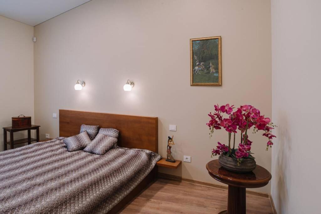 Spacious Kreves Apartment By Polo Apartments Kaunas Exterior photo