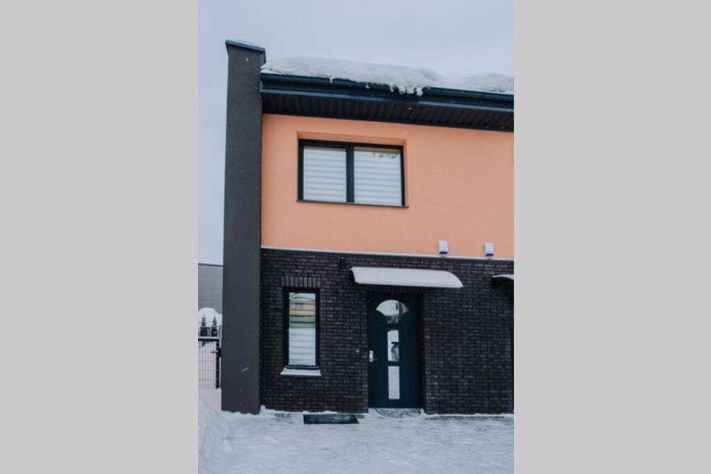 Spacious Kreves Apartment By Polo Apartments Kaunas Exterior photo